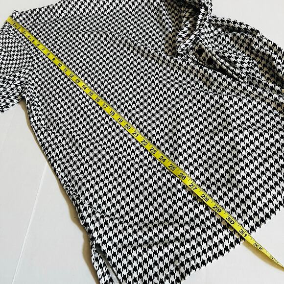 Chicos Houndstooth White Black Long Sleeve Tunic Top Size L Large - Picture 5 of 7